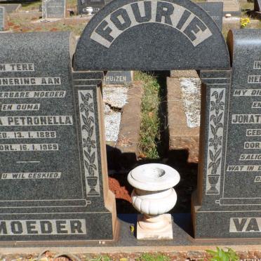 FOURIE Jonathan Johannes 1883-1957 &amp; Anna Petronella 1888-1969