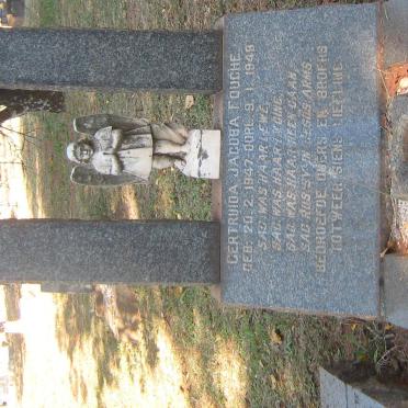 FOUCHE Gertruida Jacoba 1947-1949