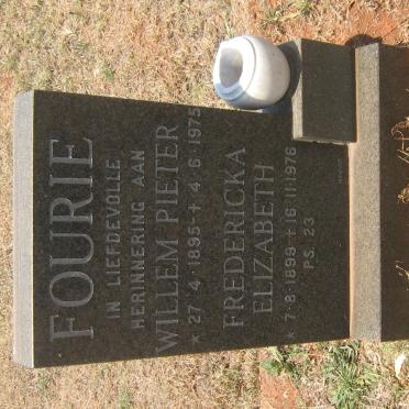 FOURIE Willem Pieter 1895-1975 &amp; Fredericka Elizabeth 1899-1976
