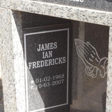 FREDERICKS James Ian 1968-2007