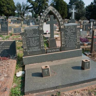 FRANCIS Naif 1906-1962 &amp; Massouda 1909-1990
