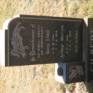 GILBERT Arthur Mervyn 1894-1975 &amp; Daisy Ethel 1894-1974