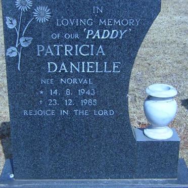 GOLDEN Patricia Danielle nee NORVAL 1943-1985