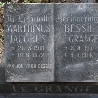 GRANGE Marthinus Jacobus, le 1910-1972 &amp; Bessie 1917-1986