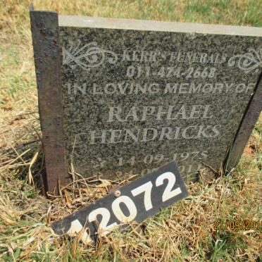 HENDRICKS Raphael 1975-2011