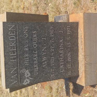 HEERDEN Alwyn J., van 1921-1969 &amp; Catharina J. 1926-1971