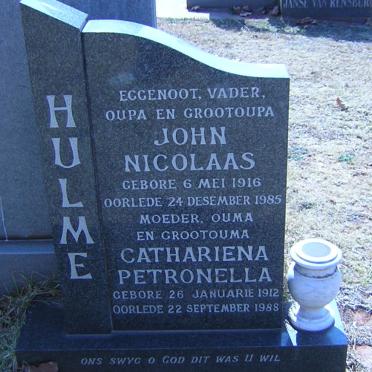 HULME John Nicolaas 1916-1985 &amp; Cathariena Petronella 1912-1988