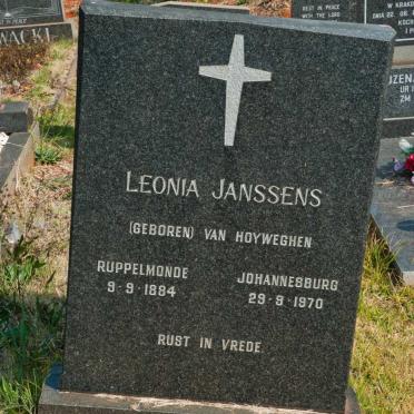 JANSSENS Leonia nee VAN HOYWEGHEN 1884-1970