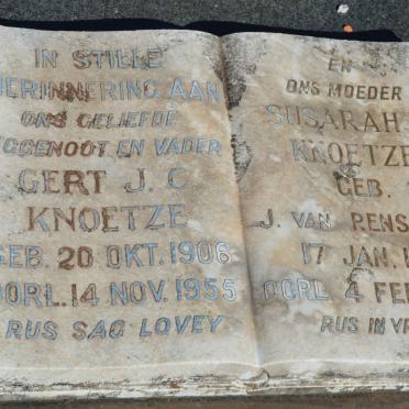 KNOETZE Gert J.C. 1906-1955 &amp; Susarah W. J. VAN RENSBURG 1911-1964