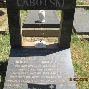 LABOTSKI Pieter Jacobus 1905-1968 &amp; Magdelt Magdalena 1911-1986