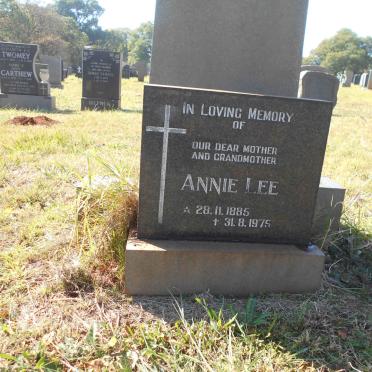 LEE Annie 1885-1975