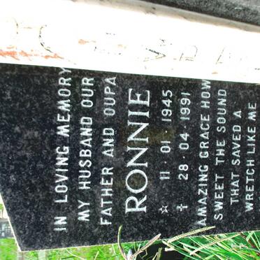 LOUWRENS Ronnie 1945-1991