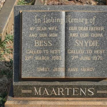 MAARTENS Snydie -1971 &amp; Bess -1963