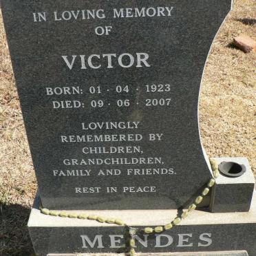 MENDES Victor 1923-2007