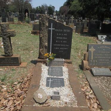 METUS Licia Romanini 1919-2001 :: METUS Angelo 1912-1953 :: METUS Antonio 1942-2009