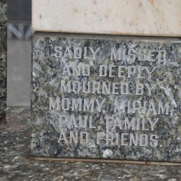 MEYER Sheila 1938-2001 :: MEYER ? 1964-1993 :: MEYER Paul 1965-2017 :: MEYER Angelo