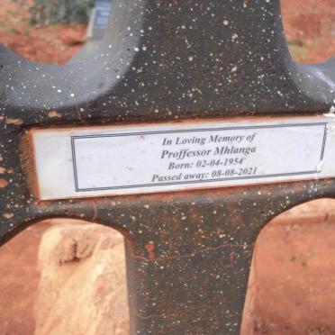 MHLANGA Proffesor 1954-2021