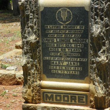 MOORE David Lundie -1943 &amp; Mary Jane -1952
