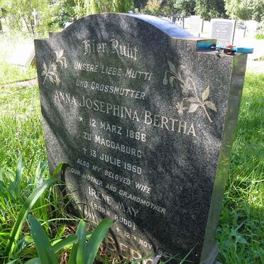 NURNBERGER Anna Josephina Bertha 1866-1950 :: MAY Irene nee RUDD 1910-1957