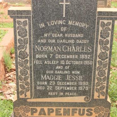 PAPENFUS Norman Charles 1892-1950 &amp; Maggie Jessie 1890-1970