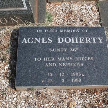 PATTERSON Alexander John -1961 :: PATTERSON Mary Theresa nee DOHERTY 1898-1988 :: DOHERTY Agnes 1906-1