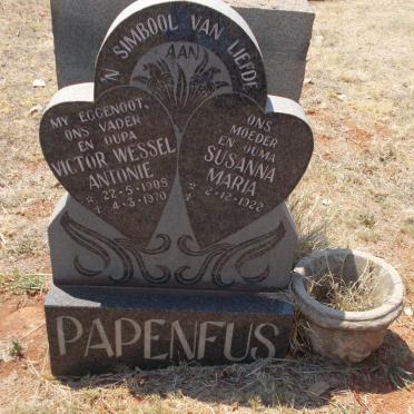 PAPENFUS Victor Wessel Antonie 1908-1970 &amp; Susanna Maria 1922-