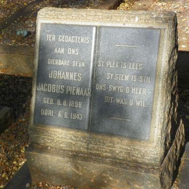 PIENAAR Johannes Jacobus 1898-1943