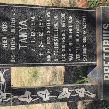 PRETORIUS Tanya 1974-1977