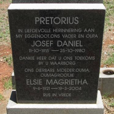 PRETORIUS Josef Daniel 1915-1980 &amp; Elsie Magrietha 1921-2004
