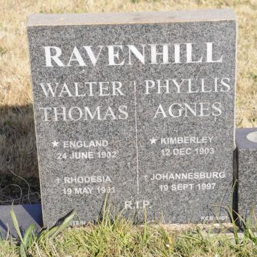 RAVENHILL Walter Thomas 1902-19?1 &amp; Phyllis Agnes 1903-1997