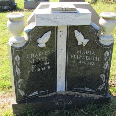 ROBERTS Charles Steven 1914-1989 &amp; Maria Elizabeth 1928