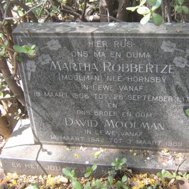 ROBBERTZE Martha formerly MOOLMAN nee HORNSBY 1906-1974 :: MOOLMAN David 1942-1989