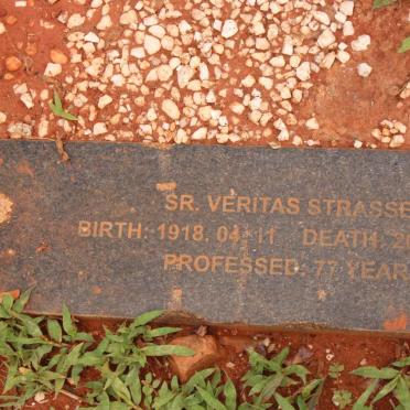 STRASSER Veritas 1918-2013