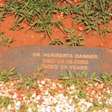 DANNER Heriberta -2002