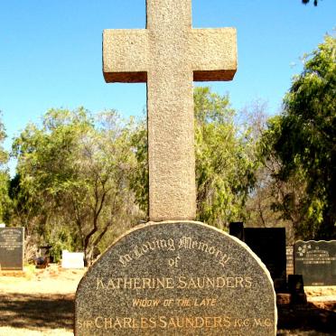 SAUNDERS Katherine -1942