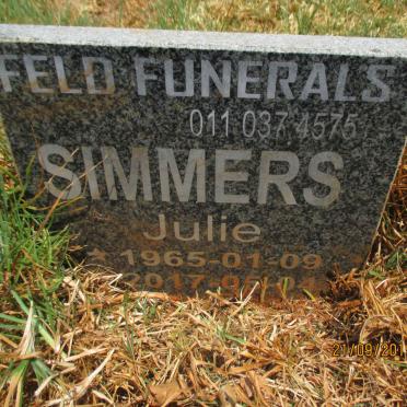SIMMERS Julie 1965-2017