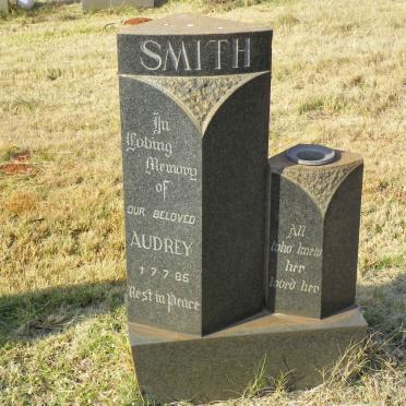 SMITH Audrey -1965