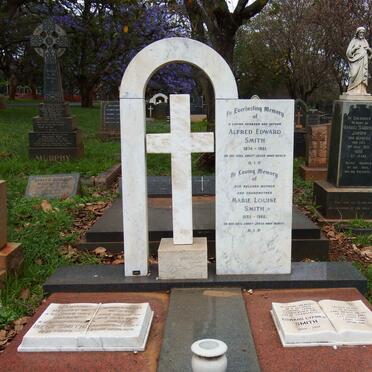 SMITH Alfred Edward 1874-1951 &amp; Marie Louise 1880-1966