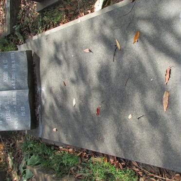SNYMAN Koos M.C. 1907-1973 &amp; Elsie S.D. 1911-1970