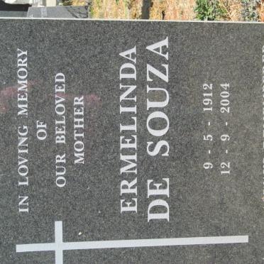 SOUZA Ermelinda, de 1912-2004