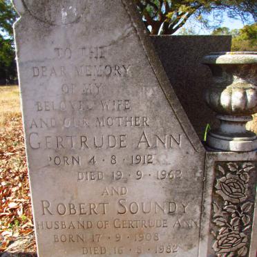 SOUNDY Robert 1908-1982 &amp; Gertrude Ann 1912-1962