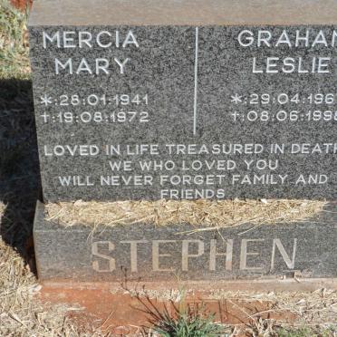 STEPHEN Mercia Mary 1941-1972 :: STEPHEN Graham Leslie 1967-1998