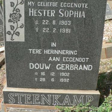 STEENKAMP Douw Gerbrand 1902-1992 &amp; Hester Sophia 1903-1981