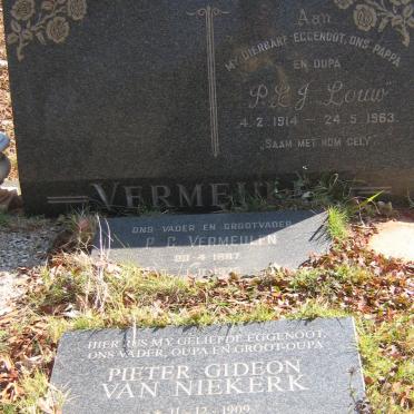 VERMEULEN P.C. 1887-1973 :: VAN NIEKERK Pieter Gideon 1909-1997 :: VERMEULEN P.L.J. 1914-1963