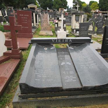 VIEIRA Manuel Goncalves 1918-2009 :: VIEIRA Mary 1922-1994 :: VIEIRA Joe 1950-2002