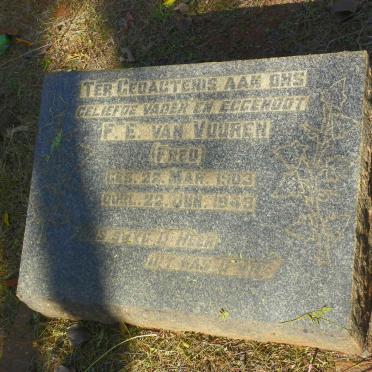 VUUREN F.E., van 1903-1943