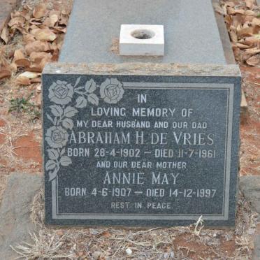 VRIES Abraham H., de 1902-1961 &amp; Annie May 1907-1997