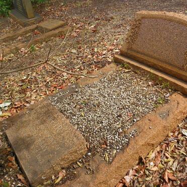 WEIR George Herbert 1871-1951 &amp; Isobel Mary -1967