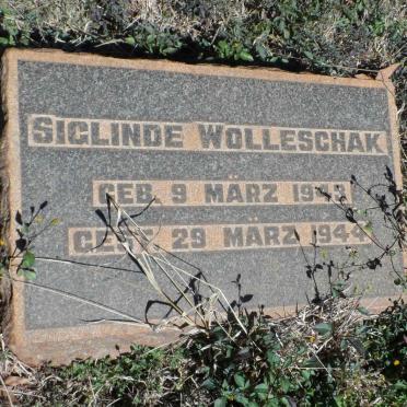 WOLLESCHAK Siglinde 1943-1944