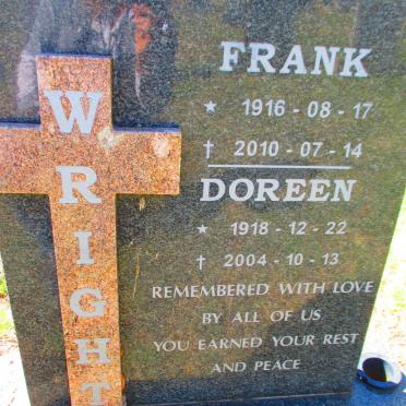 WRIGHT Frank 1916-2010 &amp; Doreen 1918-2004